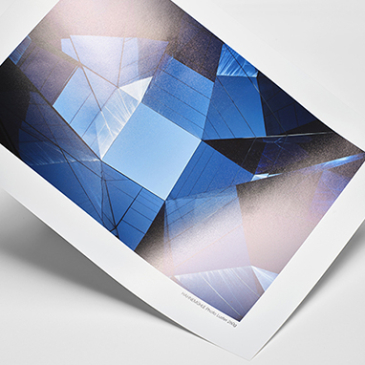 Tirage photo sur papier brillant.